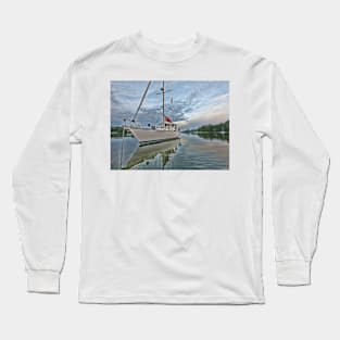 Sailing Vessel Effie at anchor in Virginia Long Sleeve T-Shirt